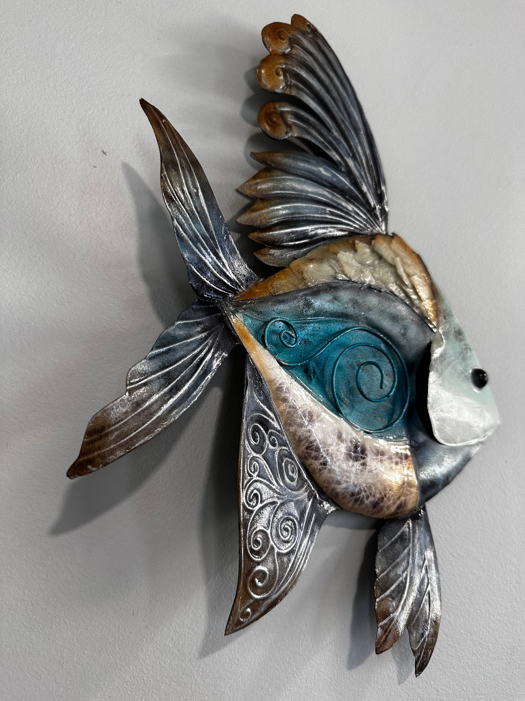 Tropical Metal Wall Art Uniquely Made With Capiz Shells Patio Beach Decor Ocean Themed Bathroom Coastal Ocean Wall Art Tropical Home Decor