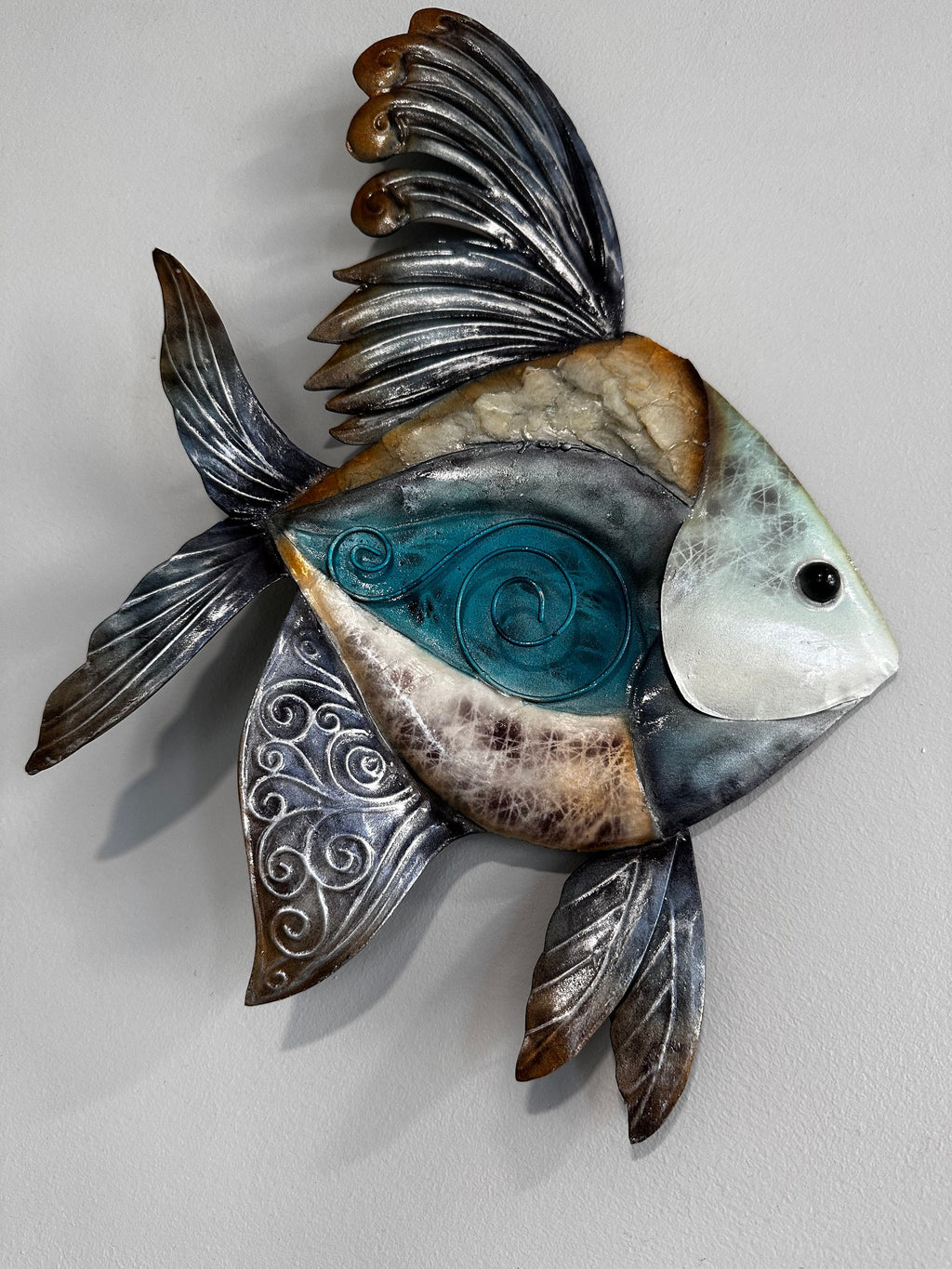 Tropical Metal Wall Art Uniquely Made With Capiz Shells Patio Beach Decor Ocean Themed Bathroom Coastal Ocean Wall Art Tropical Home Decor