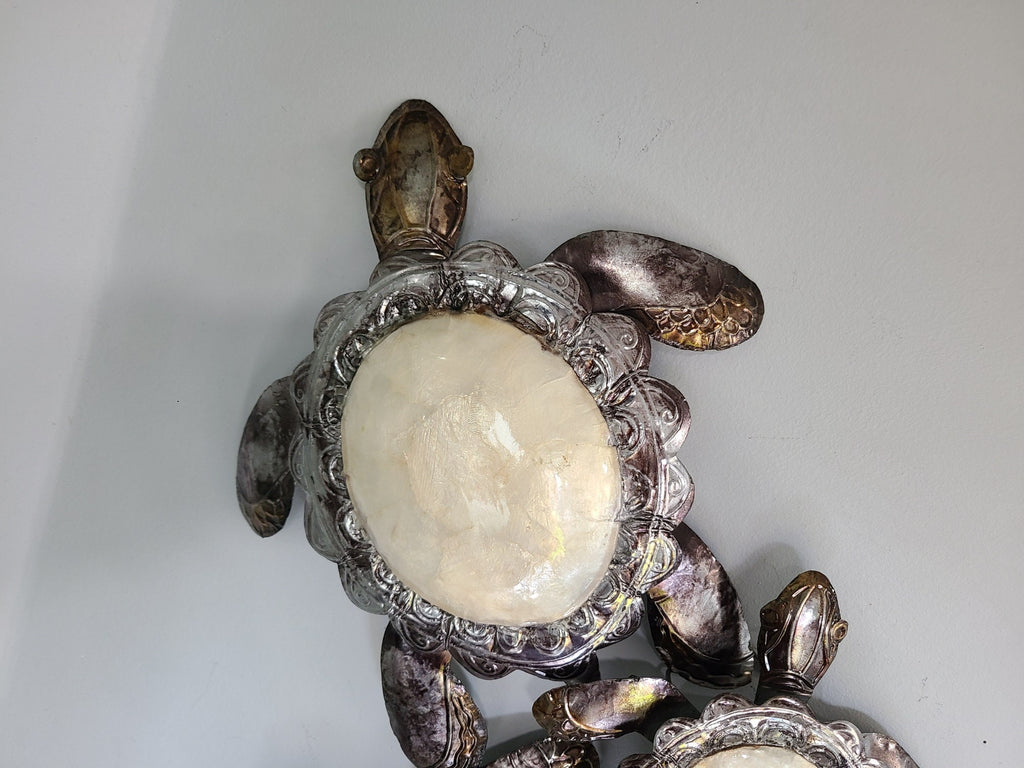Sea Turtle Tropical Metal Wall Decor This Family Is Made Unique With Capiz Shells Ocean And Beach Themed Coastal Nautical Marine Wall Art