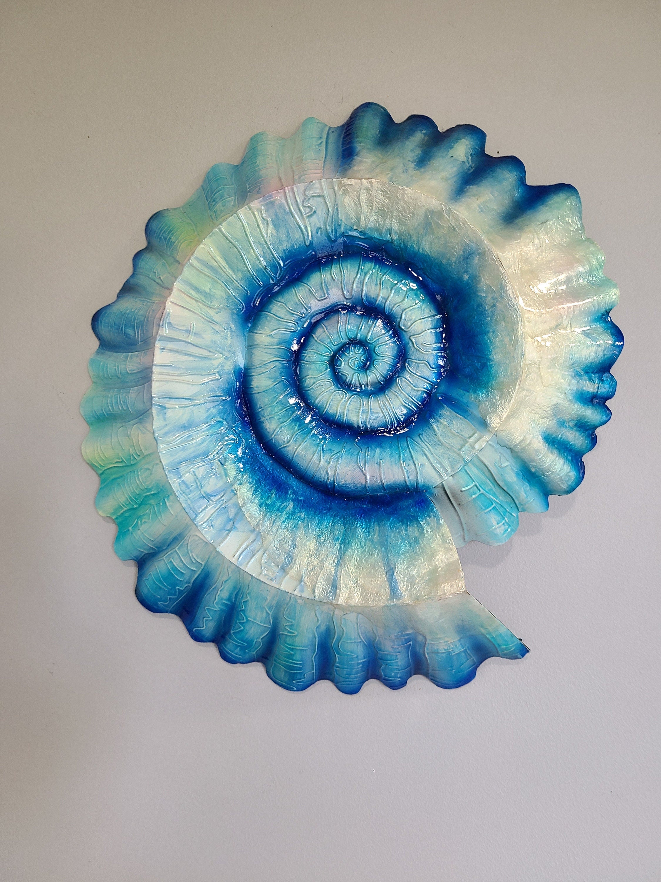 Nautilus Shell Tropical Metal Decor Made Unique With Capiz Shells Beautiful Beach House Wall Decor Marine Life Ocean Beach Theme Wall Decor