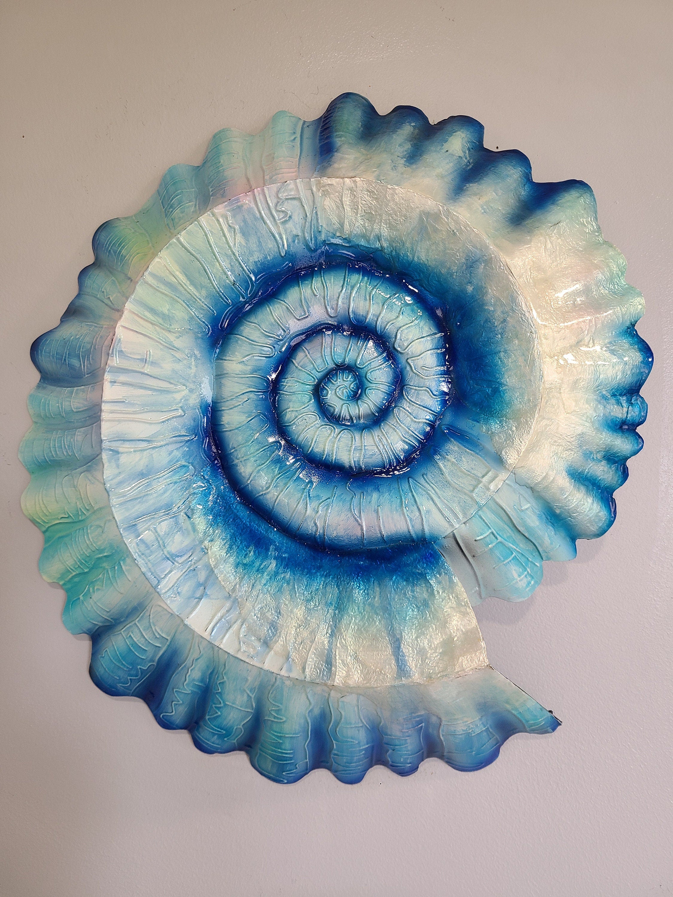 Nautilus Shell Tropical Metal Decor Made Unique With Capiz Shells Beautiful Beach House Wall Decor Marine Life Ocean Beach Theme Wall Decor