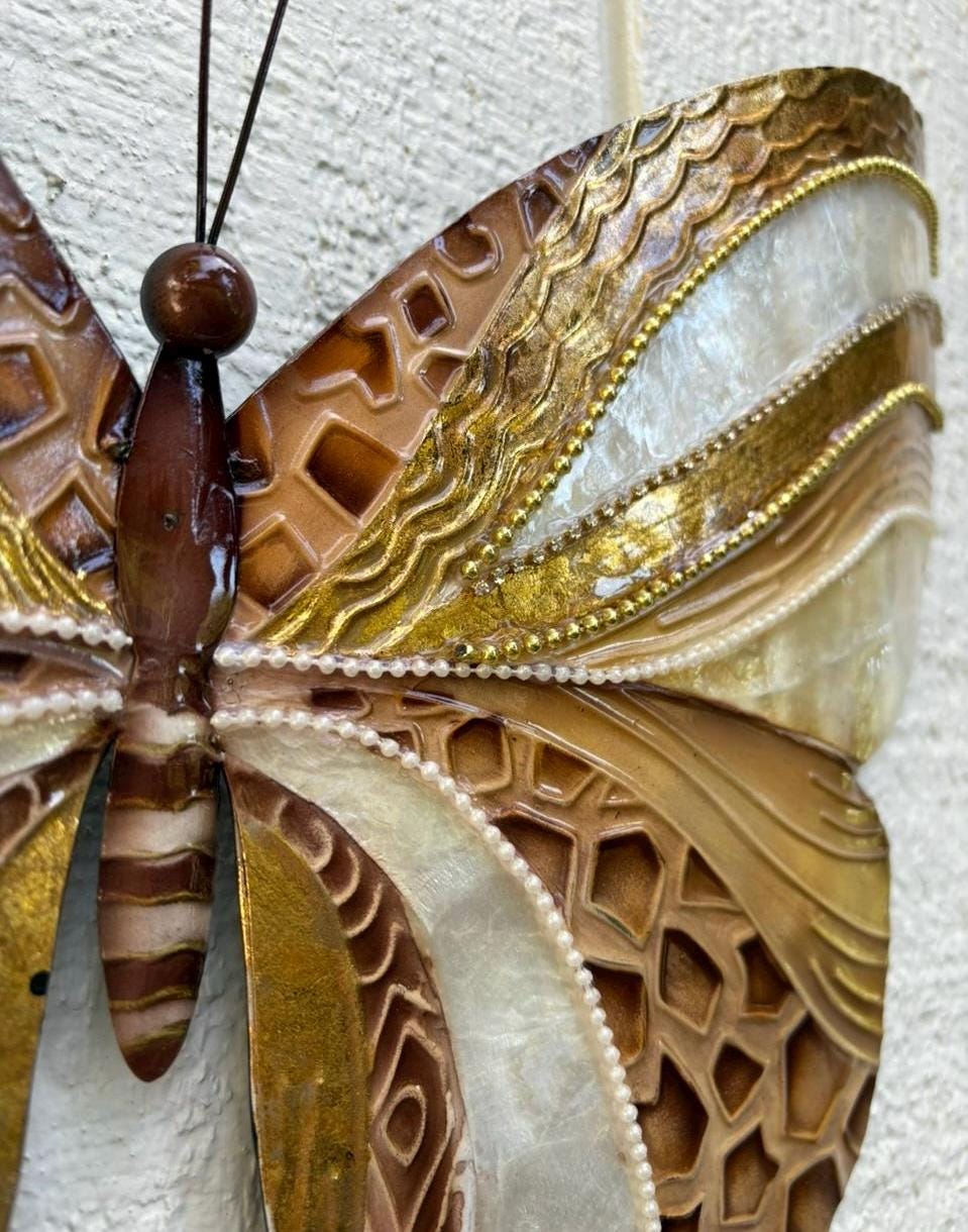 Butterfly Tropical Metal Wall Decor Made Unique With Capiz Shells Butterflies Beauty Of Transformation Natures Angels Patio Garden Decor
