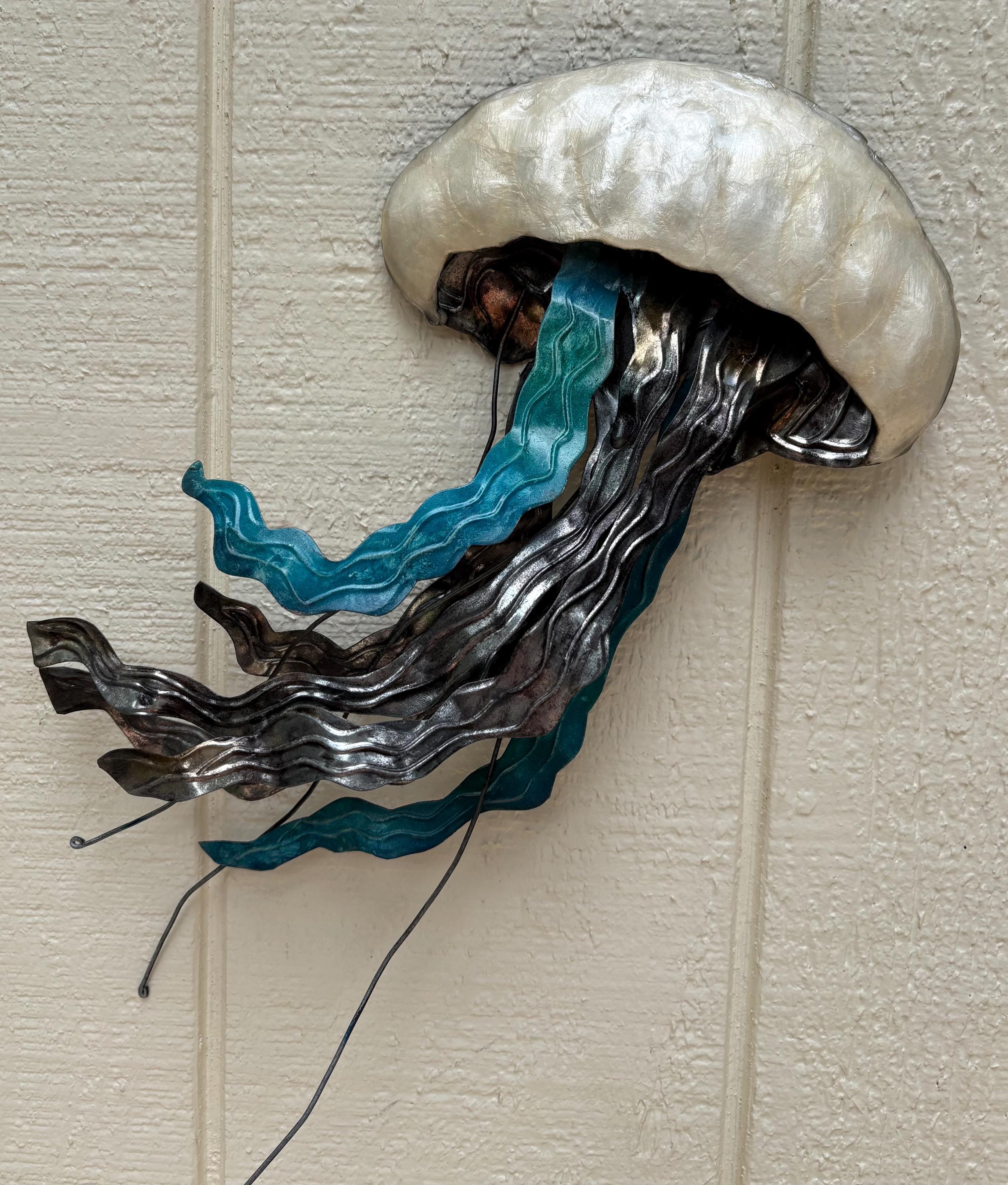 Jellyfish Metal Wall Art Tropical Home Decor Made Unique With Capiz Shells Ocean Beach Theme Coastal Beach House Nautical Marine Life Decor